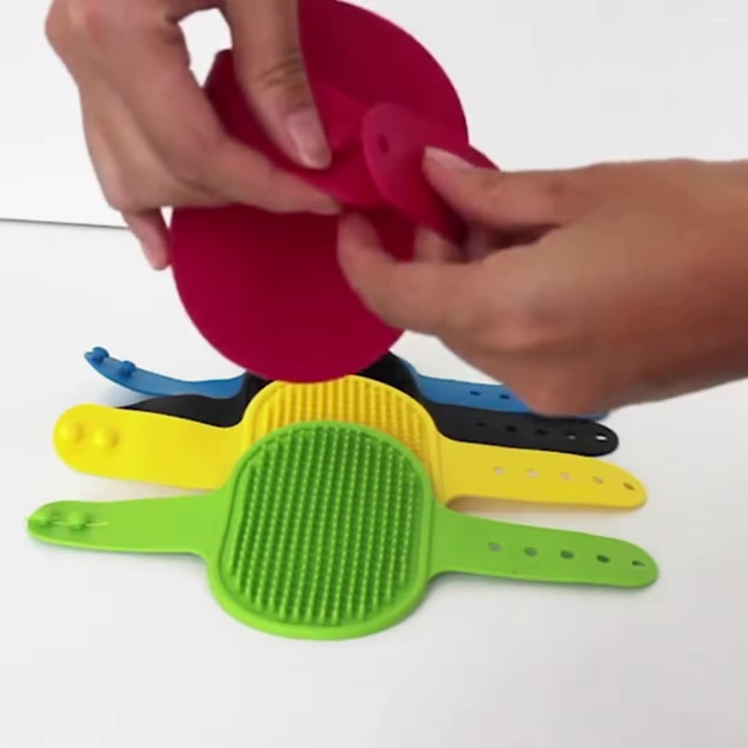 Ultimate Pet Grooming Kit: Massage Brushes & Bath Combs for Dogs and Cats