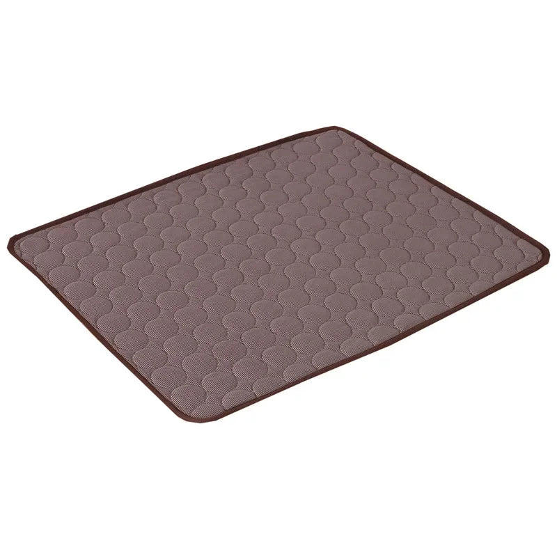 Beat the heat this summer with our Extra Large Dog Cooling Mat! Perfect for pets of all sizes, keep your furry friends cool and comfy with this durable ice pad blanket. 🐾☀️ #PetCooling #SummerEssentials #DogLovers