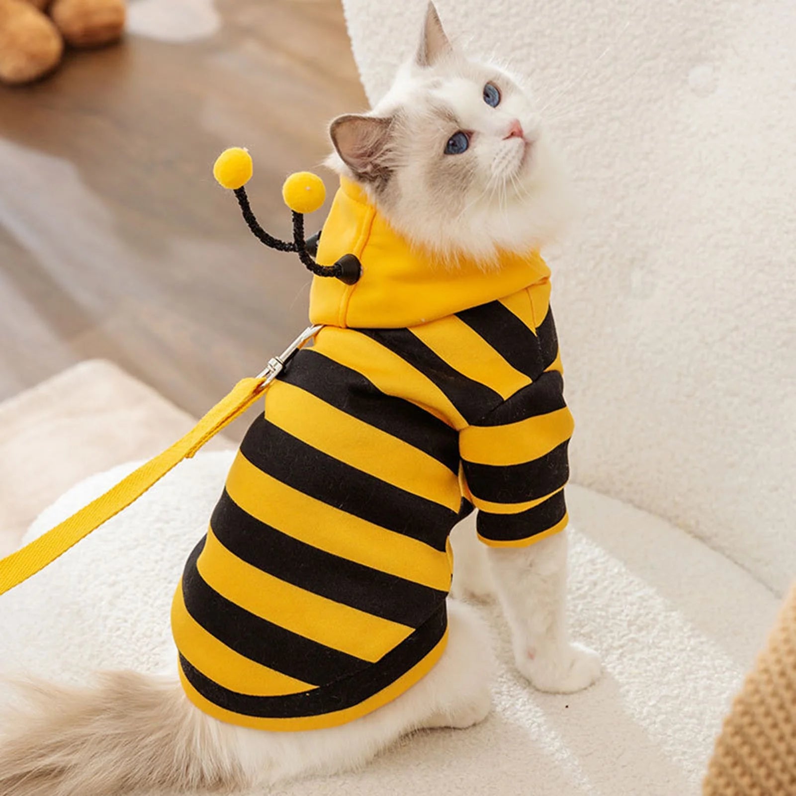 Pet Bee Costume Hood Dog Halloween Clothes Winter Warm Pet Hoodies Cat Holiday Cosplay Outfit for Small Medium Dogs Cats (Yellow,L)